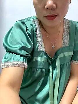 Snapshot of Baby-bigtits chatting on 10-19-25, 11:16 Baby-bigtits online show from 10-19-25, 11:16