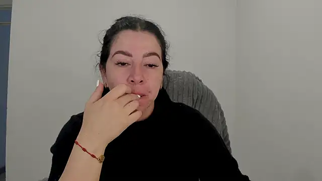 Snapshot of Im_coco chatting on 11-06-25, 12:39 Im coco online show from 11-06-25, 12:39