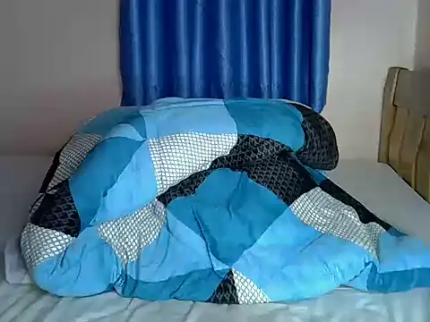 Snapshot of sweet_rozie chatting on 07-17-26, 07:26 sweet rozie online show from 07-17-26, 07:26