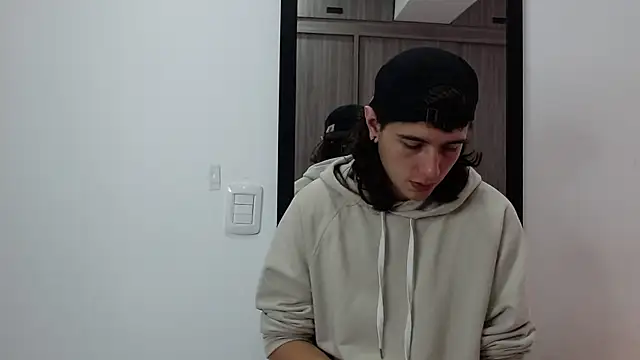 Snapshot of alex_connorr chatting on 02-10-25, 02:26 alex connorr online show from 02-10-25, 02:26