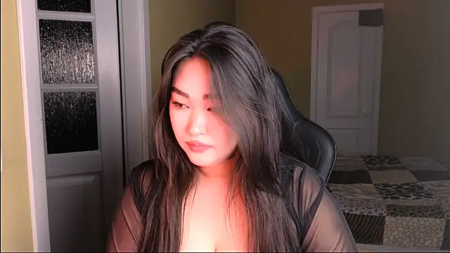 Snapshot of Erica_Wayne chatting on 01-29-25, 12:56 Erica Wayne online show from 01-29-25, 12:56