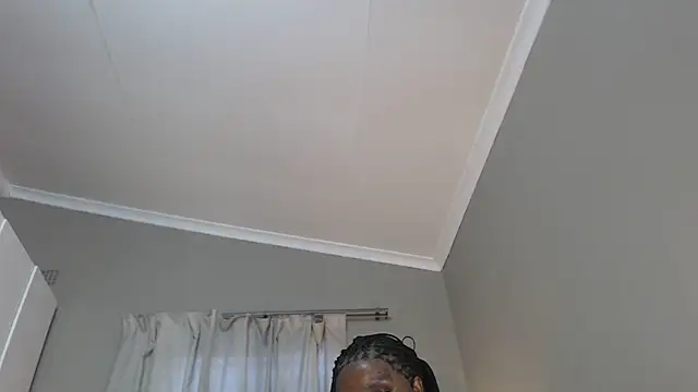 naughtyblackdolie online show from 04-25-26, 02:47