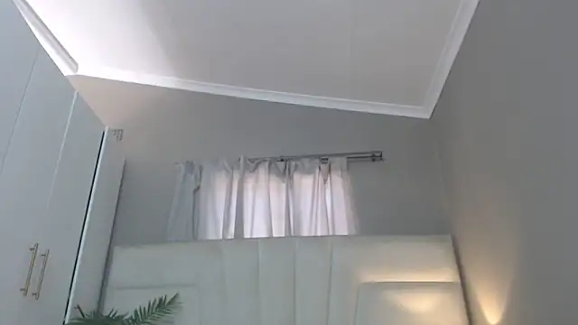 naughtyblackdolie online show from 04-26-26, 09:18