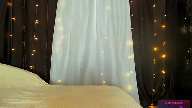 Snapshot of Adriana_Sweet_24 chatting on 06-27-26, 08:41 Adriana Sweet 24 online show from 06-27-26, 08:41