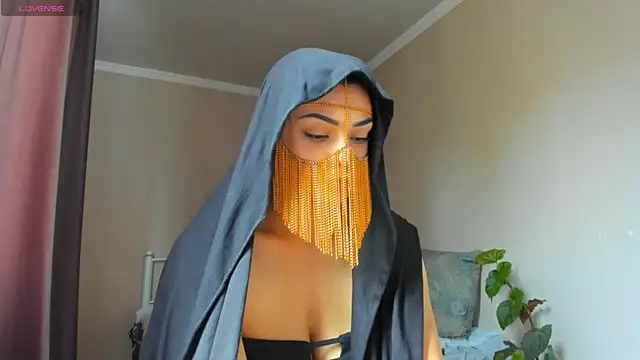  cleopattra  online show from 10-12-25, 07:51