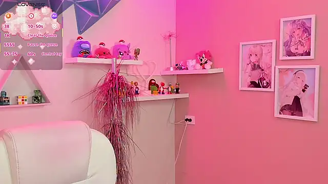 Hanna  Becker  online show from 02-16-26, 09:33