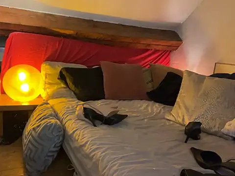 alexheels boots online show from 01-09-25, 07:42