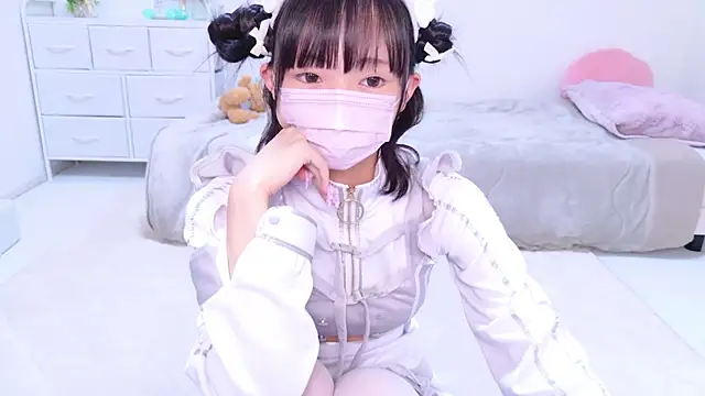 Snapshot of 86_haru chatting on 01-24-25, 03:13 86 haru online show from 01-24-25, 03:13