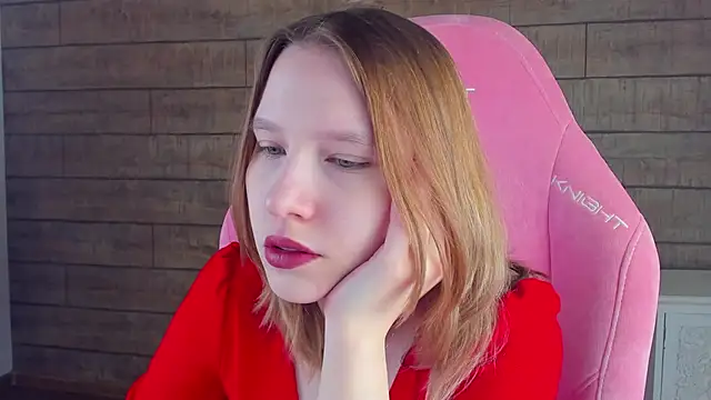 LiliLinn online show from 03-28-26, 05:40