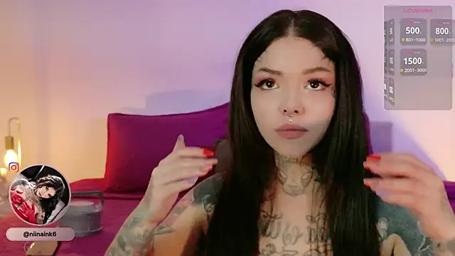 NinaInk online show from 11-07-25, 12:16