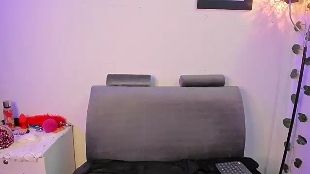 Snapshot of Camille_rose_ chatting on 01-16-25, 04:49 Camille rose online show from 01-16-25, 04:49