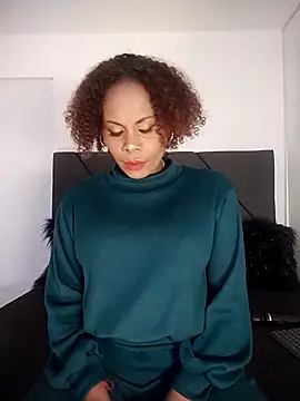 Snapshot of Camille_rose_ chatting on 09-10-25, 05:46 Camille rose online show from 09-10-25, 05:46