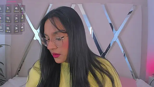 Snapshot of ellamontoya chatting on 03-07-26, 12:24 ellamontoya online show from 03-07-26, 12:24