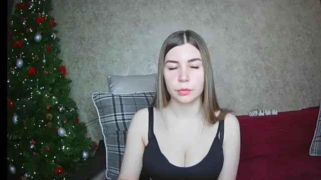 Snapshot of ElllaNuar chatting on 01-08-25, 02:25 ElllaNuar online show from 01-08-25, 02:25