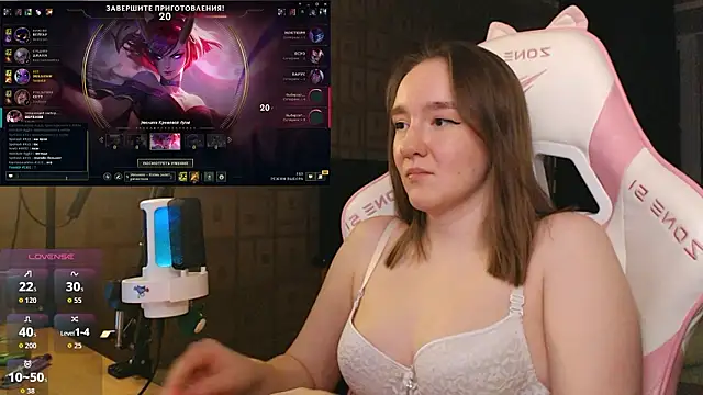 MoonlishSiren online show from 02-13-26, 08:49