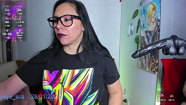 Snapshot of Yeye_scs chatting on 01-28-25, 12:43 Yeye scs online show from 01-28-25, 12:43