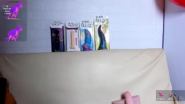 Snapshot of Yeye_scs chatting on 02-18-25, 03:32 Yeye scs online show from 02-18-25, 03:32