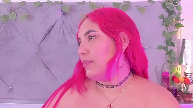 linasantoss online show from 01-17-25, 03:11