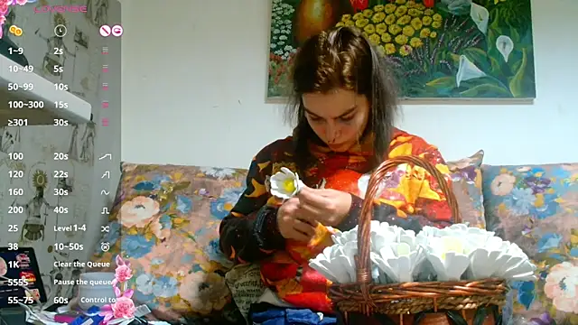 Sophie Bell online show from 12-28-24, 08:25