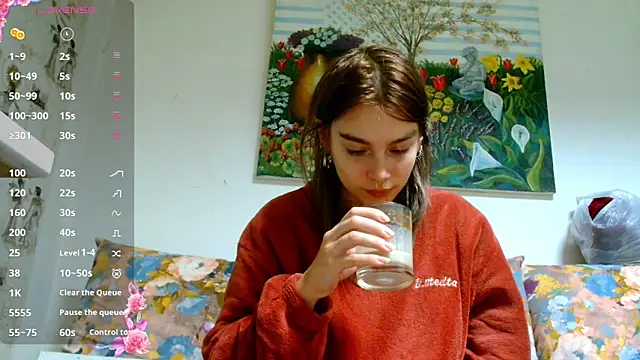 Sophie Bell online show from 01-10-25, 05:56