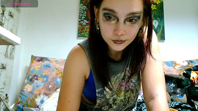 Sophie Bell online show from 01-26-25, 03:06