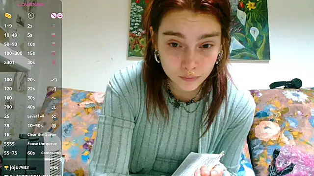 Sophie Bell online show from 02-28-25, 10:28