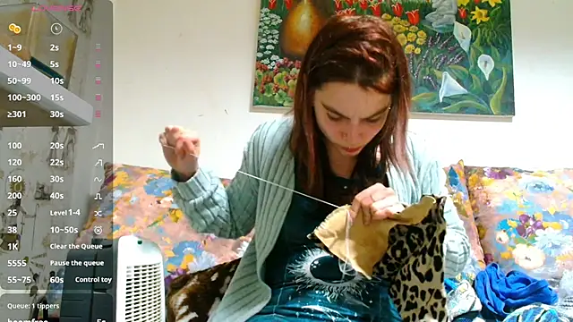 Sophie Bell online show from 03-07-25, 05:17