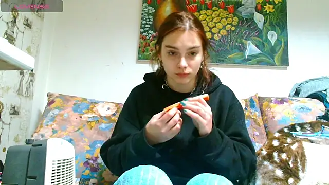 Sophie Bell online show from 03-09-25, 06:21