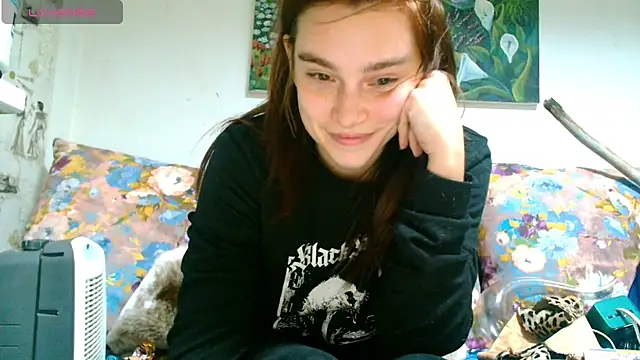 Sophie Bell online show from 03-15-25, 05:48