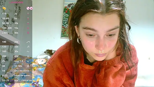 Sophie Bell online show from 03-19-25, 05:28