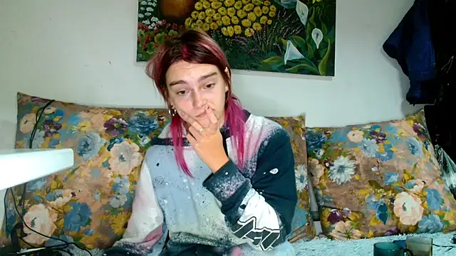 Sophie Bell online show from 10-04-25, 06:06