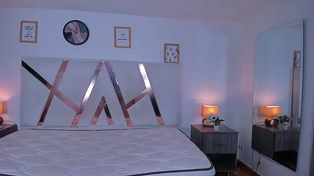 Snapshot of KendalMilleer chatting on 02-13-25, 12:46 KendalMilleer online show from 02-13-25, 12:46