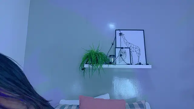 Snapshot of KendalMilleer chatting on 09-18-25, 10:06 KendalMilleer online show from 09-18-25, 10:06