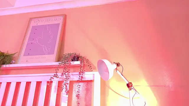 Snapshot of KendalMilleer chatting on 11-05-25, 10:26 KendalMilleer online show from 11-05-25, 10:26