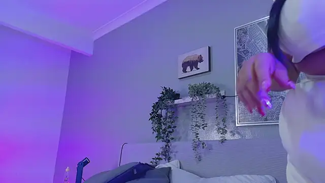 Snapshot of KendalMilleer chatting on 11-10-25, 11:42 KendalMilleer online show from 11-10-25, 11:42