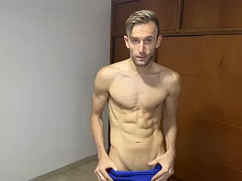 Snapshot of aquilesmade chatting on 01-09-25, 04:06 aquilesmade online show from 01-09-25, 04:06