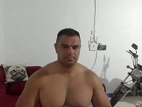 Snapshot of ApholoVV chatting on 02-05-26, 10:31 ApholoVV online show from 02-05-26, 10:31