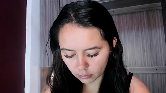 Snapshot of valerymeyerr chatting on 05-13-26, 12:13 valerymeyerr online show from 05-13-26, 12:13