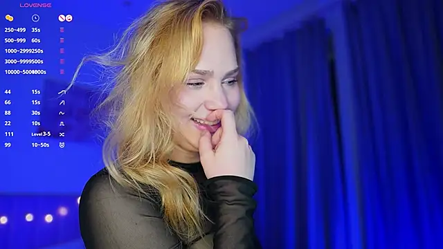 Sexydoll112 online show from 02-09-25, 09:47