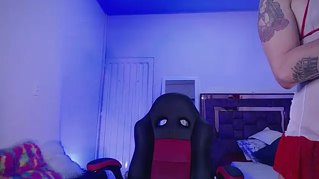 Snapshot of alejandrafitt chatting on 10-29-25, 01:08 alejandrafitt online show from 10-29-25, 01:08