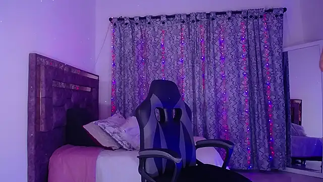 alejandrafitt online show from 04-23-26, 05:41