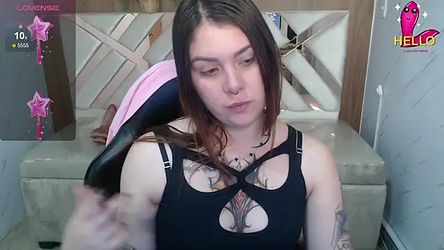 Snapshot of Paula_b_ chatting on 01-09-26, 12:52 Paula b online show from 01-09-26, 12:52