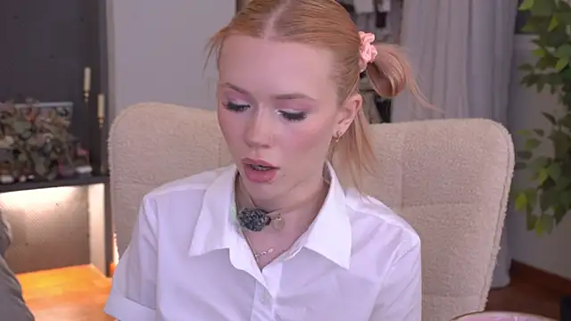 LexieLoree online show from 06-29-26, 03:02