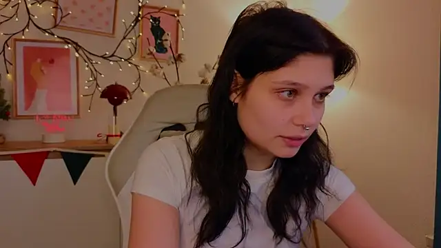 Snapshot of ari_rari chatting on 01-03-25, 11:12 ari rari online show from 01-03-25, 11:12