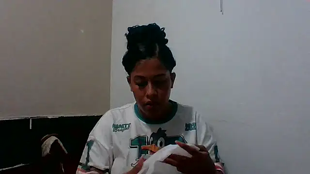 Kitra New online show from 10-16-25, 06:47