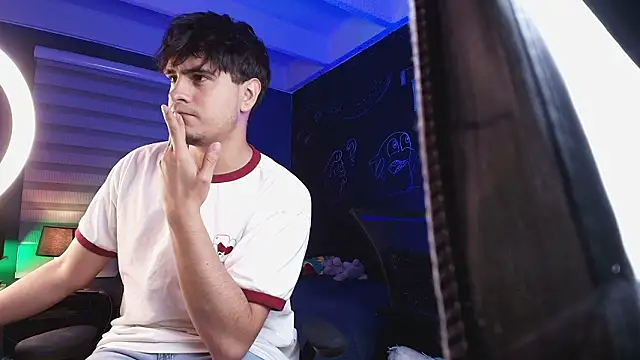 Snapshot of thiago_rockwelll chatting on 03-31-26, 03:30 thiago rockwelll online show from 03-31-26, 03:30