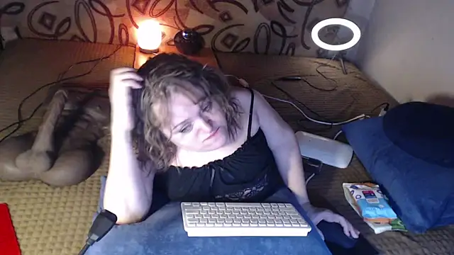 Snapshot of MiniNatalie chatting on 01-26-25, 09:51 MiniNatalie online show from 01-26-25, 09:51