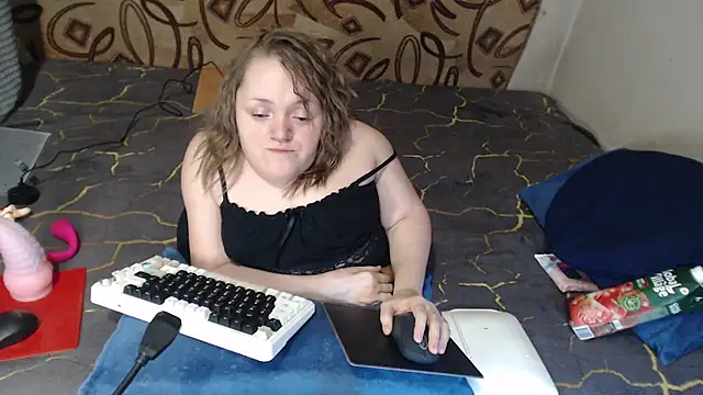 Snapshot of MiniNatalie chatting on 02-23-25, 06:56 MiniNatalie online show from 02-23-25, 06:56