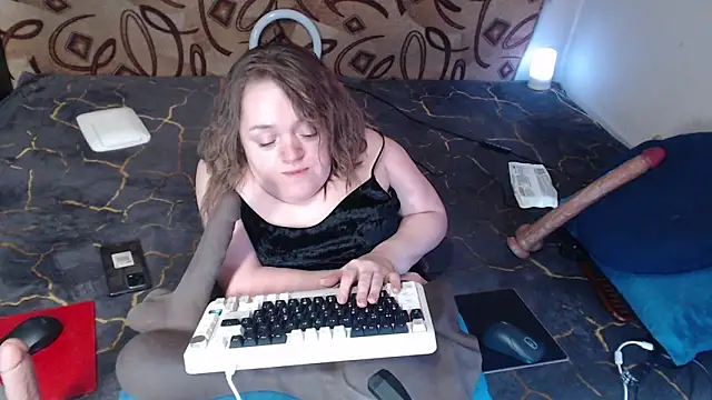 Snapshot of MiniNatalie chatting on 03-19-25, 02:59 MiniNatalie online show from 03-19-25, 02:59