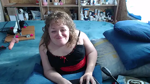 Snapshot of MiniNatalie chatting on 10-01-25, 07:36 MiniNatalie online show from 10-01-25, 07:36